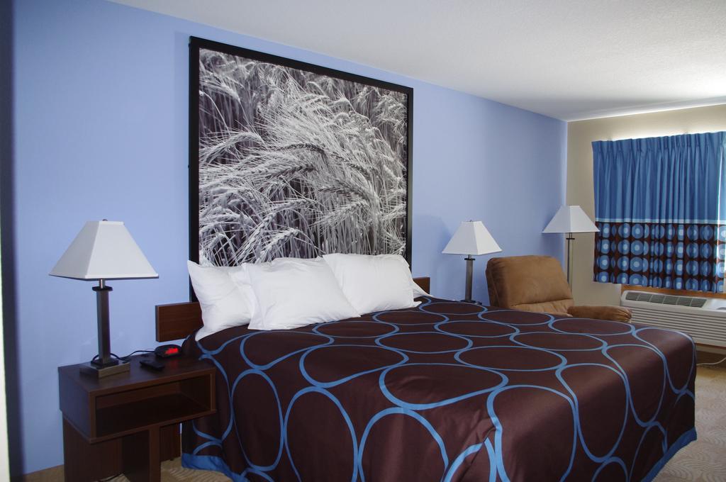 Super 8 By Wyndham Beloit Hotell Rum bild